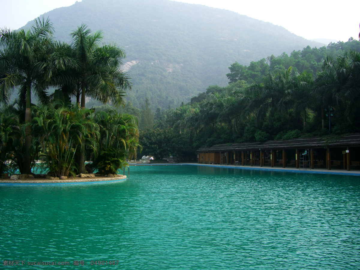 中山逍遥谷 中山 逍遥谷 自然风景 好风光 游泳池 游泳 湖水 湖光山色 山峰 棕榈树 树木 旅游摄影