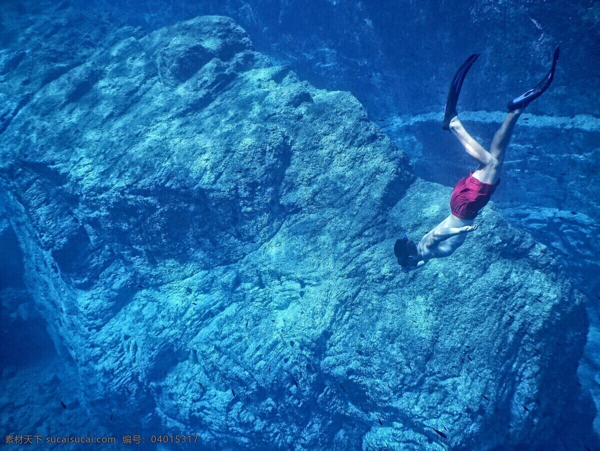 潜水 海鱼 鱼 海底世界 海洋总动员 鱼群 生物世界 人物图库 职业人物