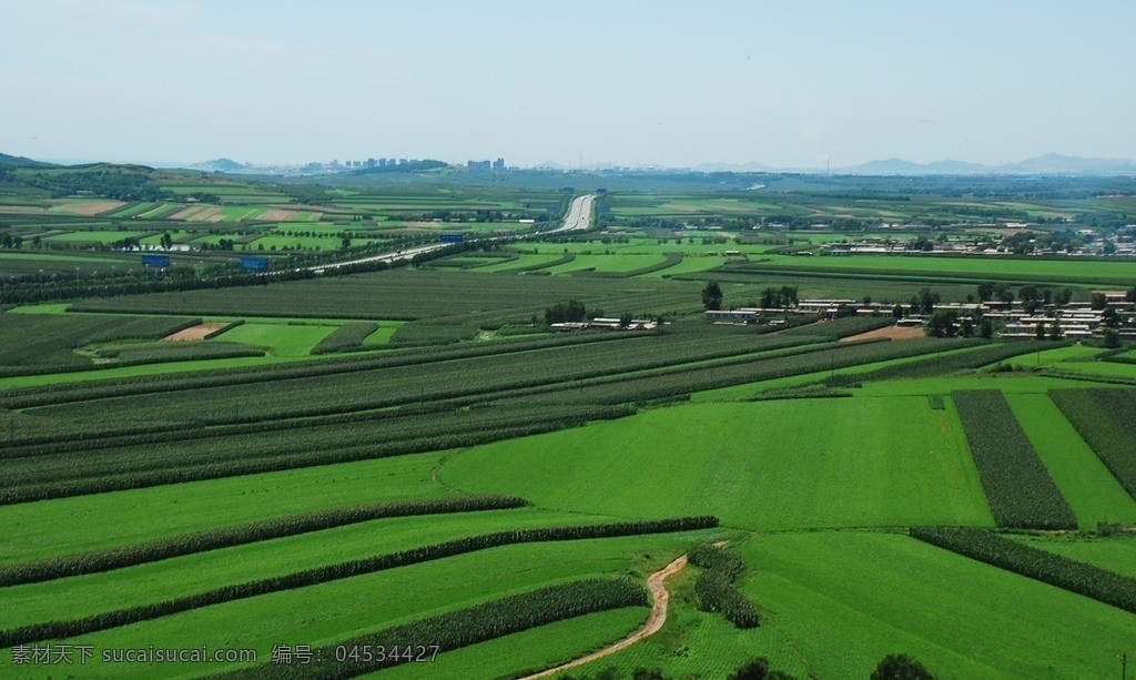 国外风光图片 田园 草地 草坪 庄稼 风景 风光 国外旅游 旅游摄影