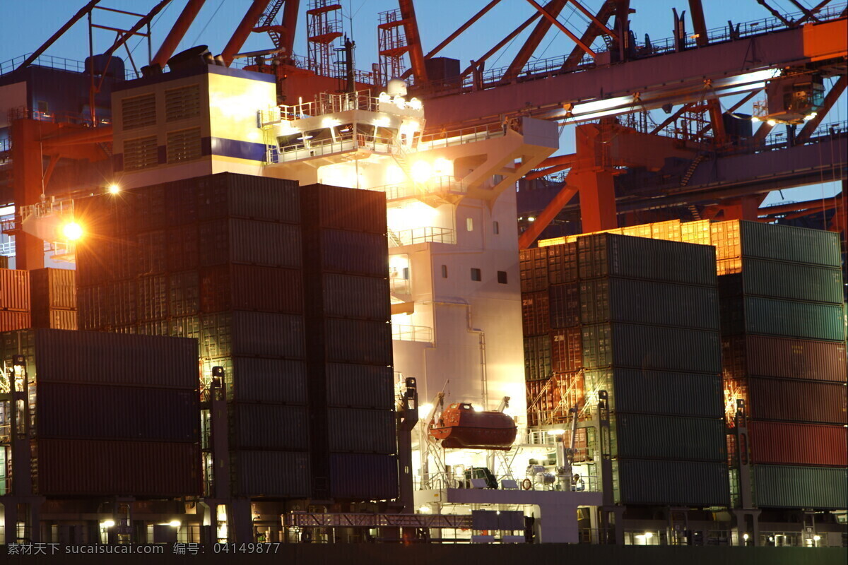 夜里 船 货 夜里的船货 货物 交通工具 现代科技 工业科技 交通运输 其他类别 生活百科
