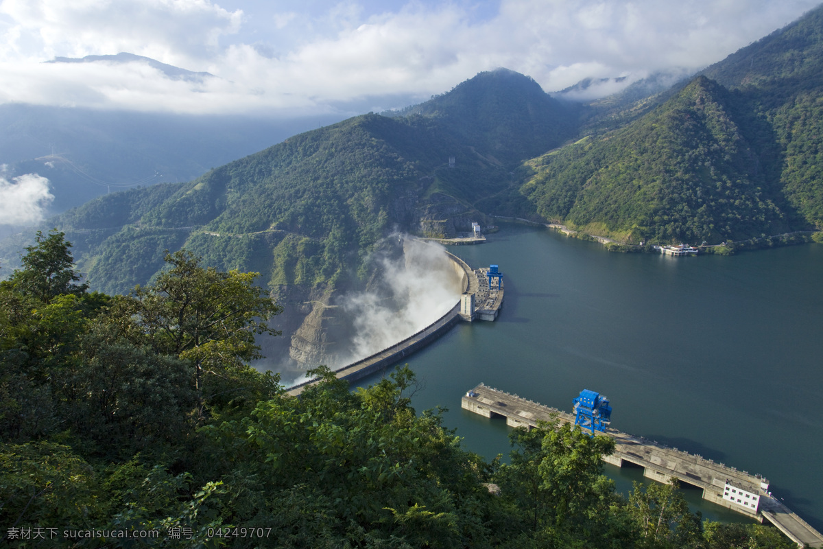 翠绿 高 峡 水电站 水电 高峡 雄伟 宏伟 建筑 蓄水 建筑摄影 建筑园林