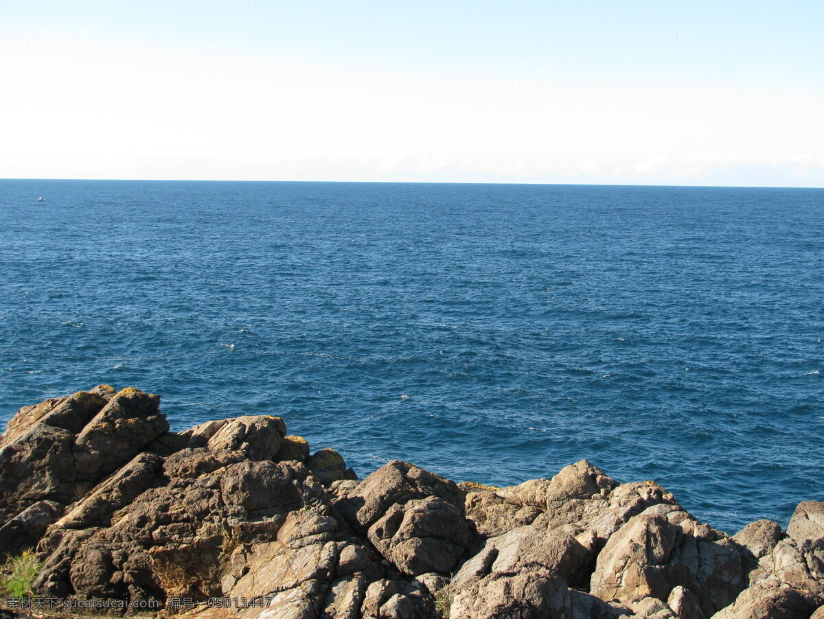 风光摄影 风光摄影图片 风光图片 海边景色 海浪 海水 海滩 海洋 岸 风光 景色 海岸风光景色 自然风光 海岸景色 碧蓝的海水 岩石 海边岩石 礁石 美丽风光 美丽风景 自然风光摄影 自然风景 自然景观 psd源文件