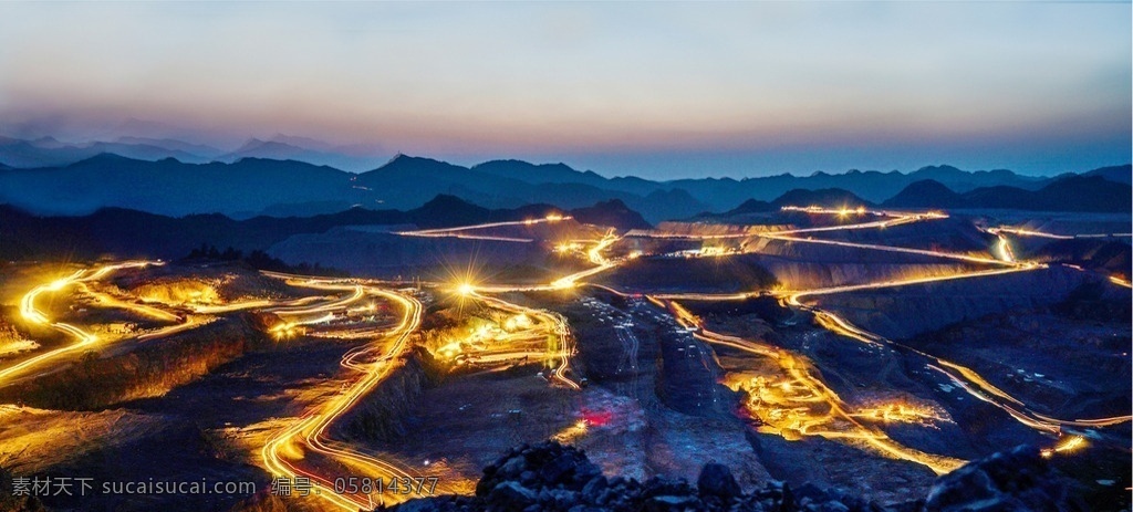 矿山 灯火的矿山 忙碌的卡车 矿山夜景 金色矿山 旅游摄影 国内旅游