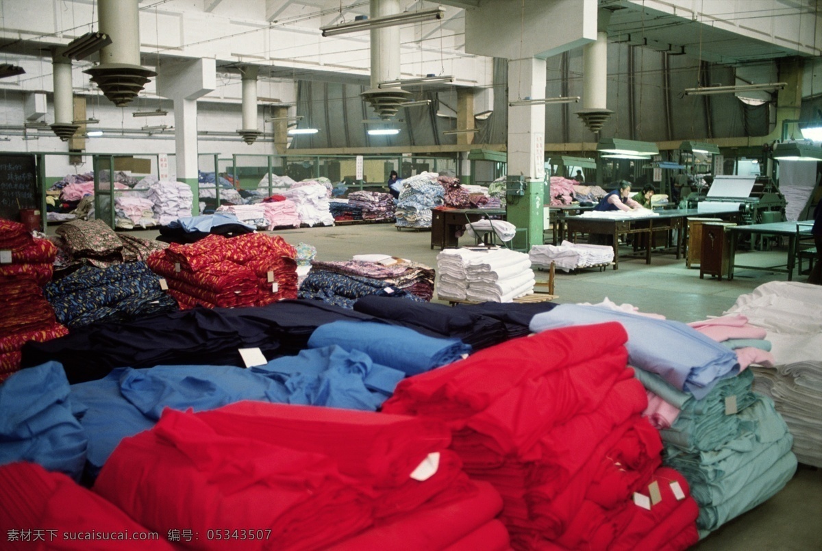 服装厂 服装 制衣 纺织 厂 厂房 生产 女工 批量 现代科技 工业生产 摄影图库