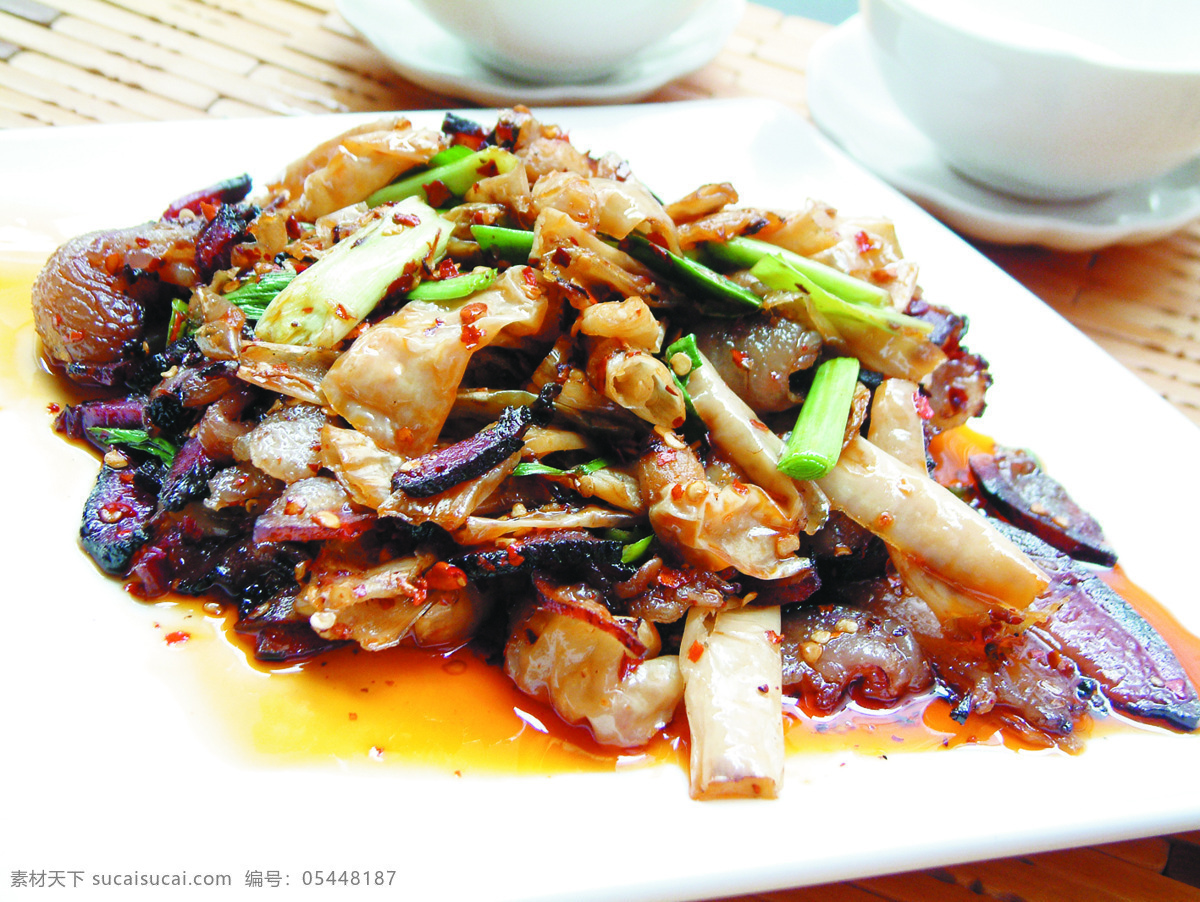 白椒炒腊肉 传统 美食 白椒 腊肉 美食摄影 传统美食 餐饮美食