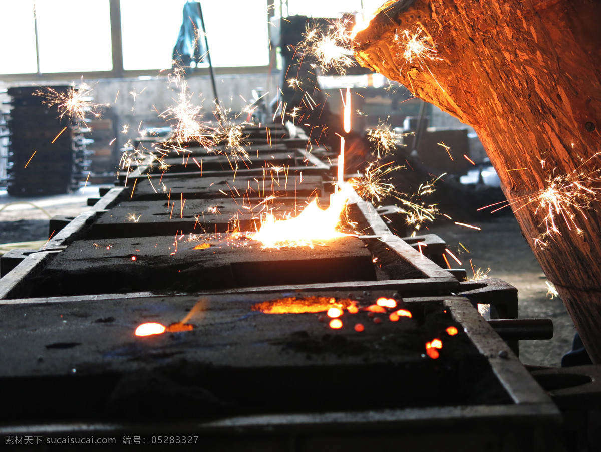 铸造冶炼 冶炼 铸造 铁水 钢水 高温 熔炼 浇铸 钢厂