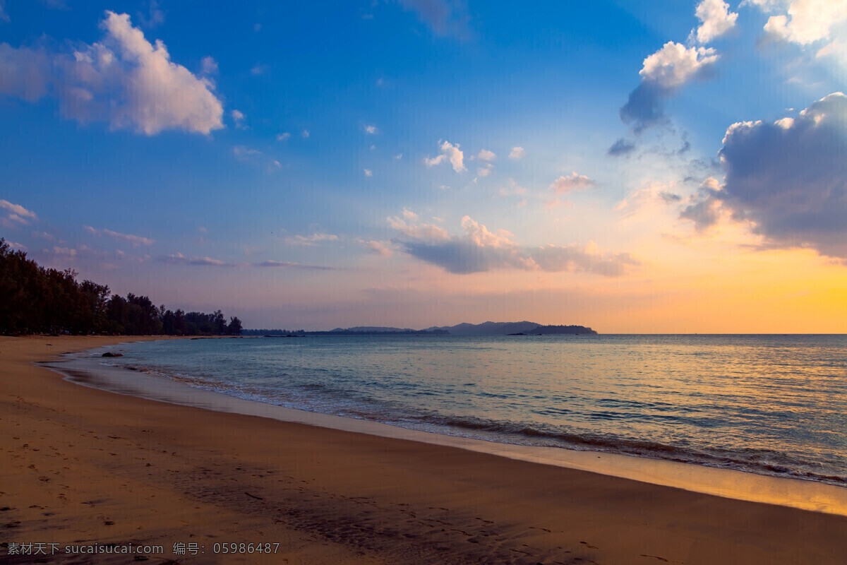 沙滩与大海 蓝天 白云 大海 夕阳 沙滩 树 自然风景 自然景观 蓝色