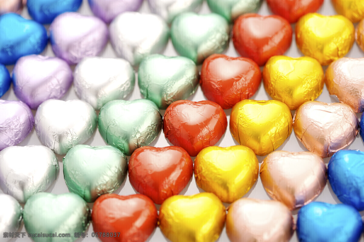 粉色爱心 节日庆祝 金色爱心 浪漫素材 巧克力包装 巧克力背景 情人节 情人节巧克力 心形 巧克力 心形巧克力 彩色巧克力 蓝色爱心 情人节糖果 情人节素材 文化艺术 矢量图 其他矢量图