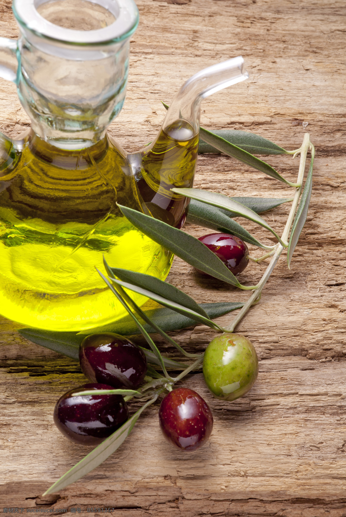 橄榄油 食用油 油料 食物 食材 餐饮 餐饮美食 油 瓶装油 食物原料