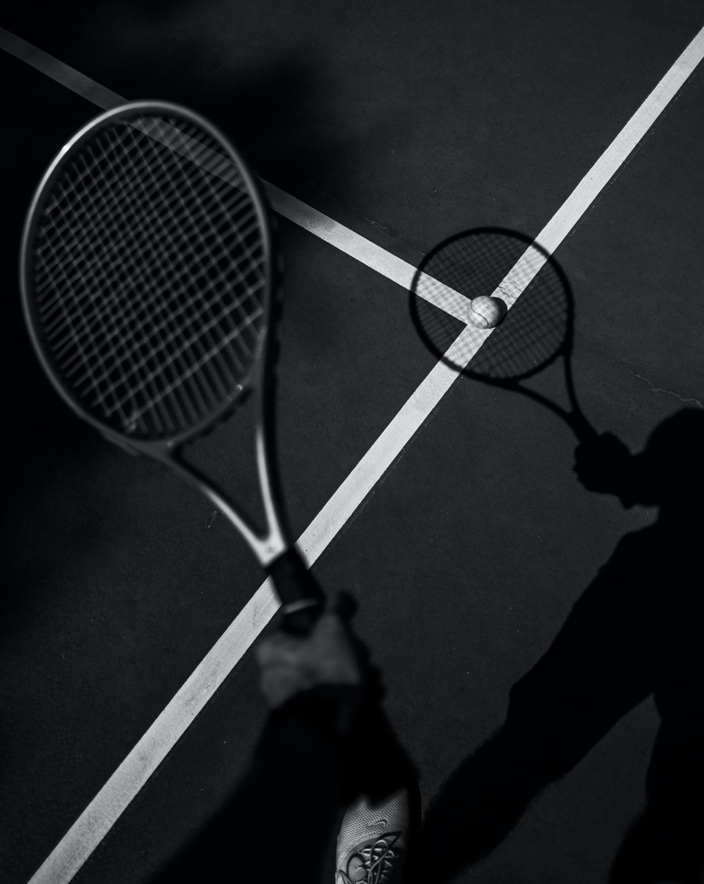网球黑白摄影 网球 运动 黑白 活动 竞技 生活百科 体育用品