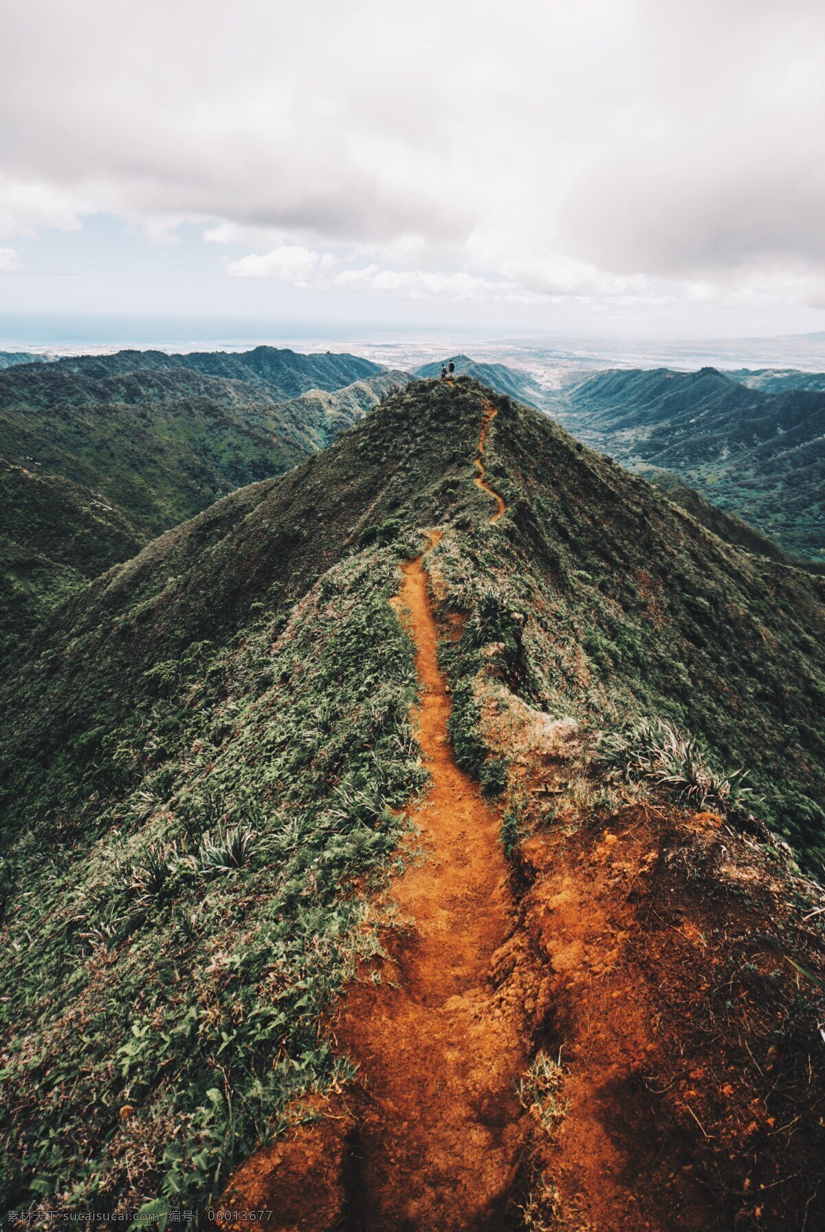 山脊 山脉 山谷峡谷 悬崖山崖 荒凉 干旱 风光 风景旅行 旅游 雪山悬崖 峭壁 陡峭 陡峭山崖 山峰 雪地 雪景 沙漠 风景 山水 天空 蓝天 水 大海 海平面 湖水 高山 远景 海滩 沙滩 沙子 海面 特写 壁纸 自然景观 山水风景 山 树 草 旅游摄影 国外旅游 自然风景