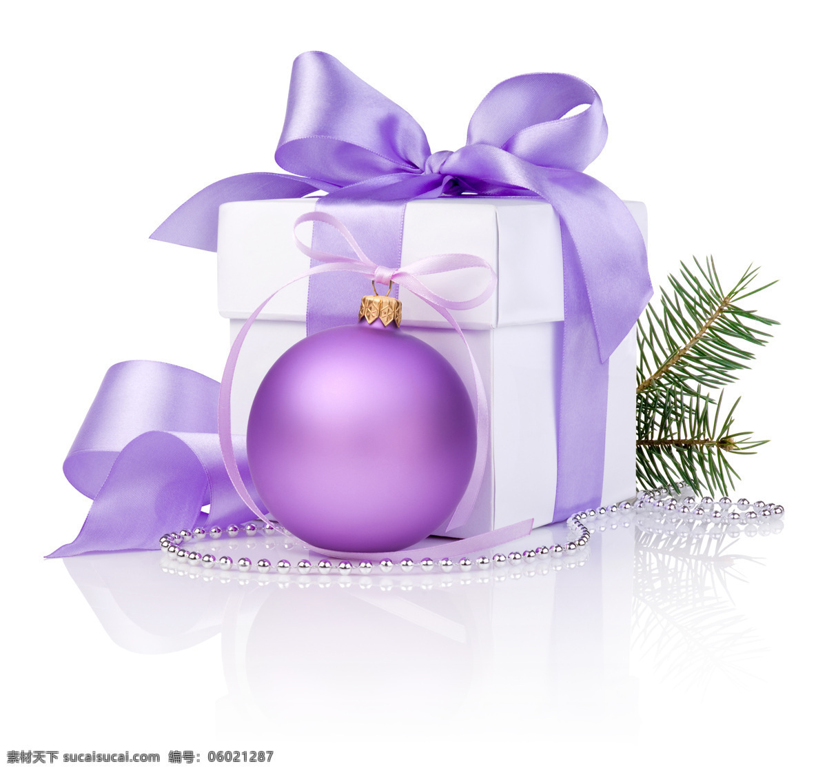 紫色 圣诞节 礼物 盒 礼物盒 吊饰 蝴蝶结 圣诞节图片 生活百科