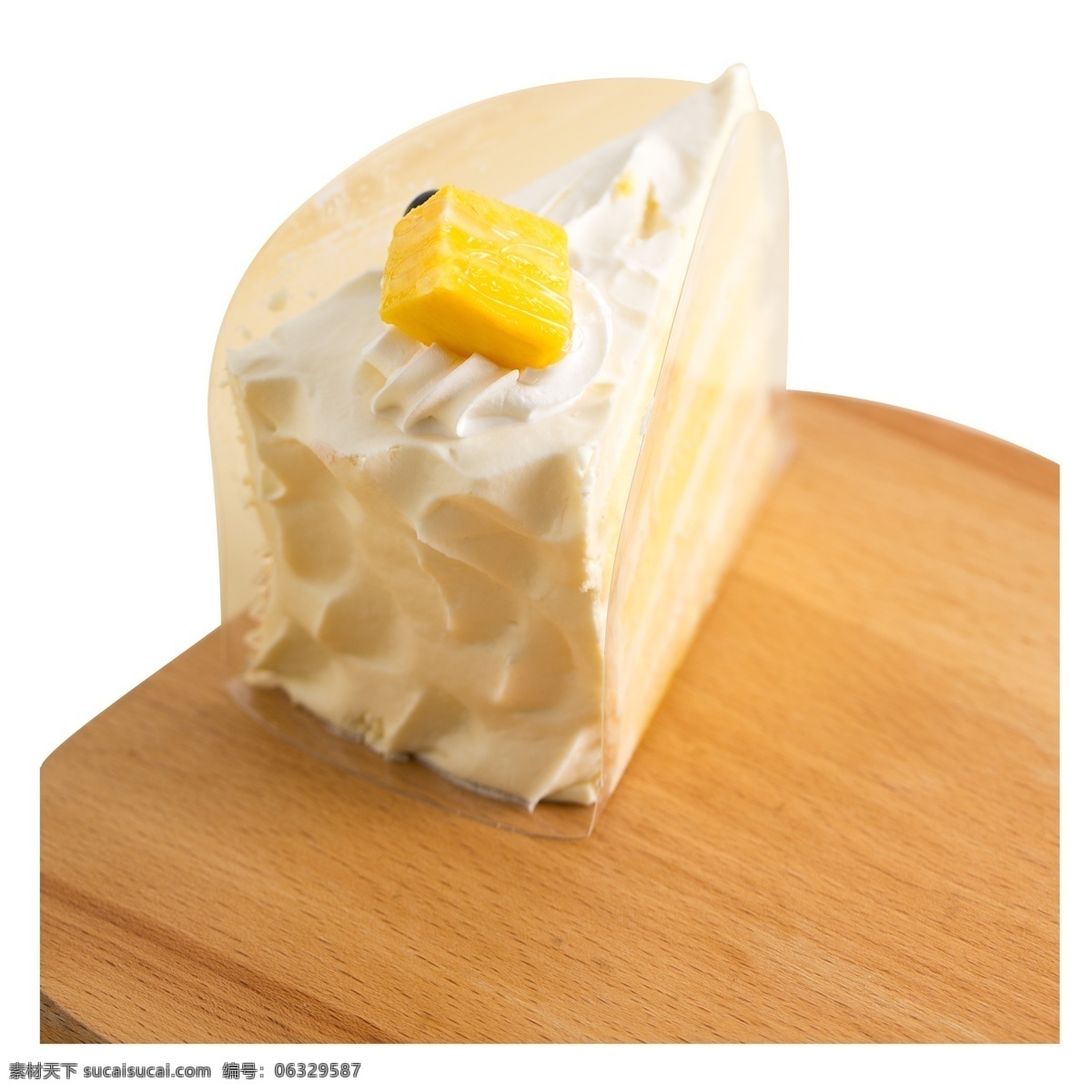 实拍 案板 生日蛋糕 蛋糕 生日 菠萝 菠萝蛋糕 水果 水果蛋糕 生日水果蛋糕 生日菠萝蛋糕