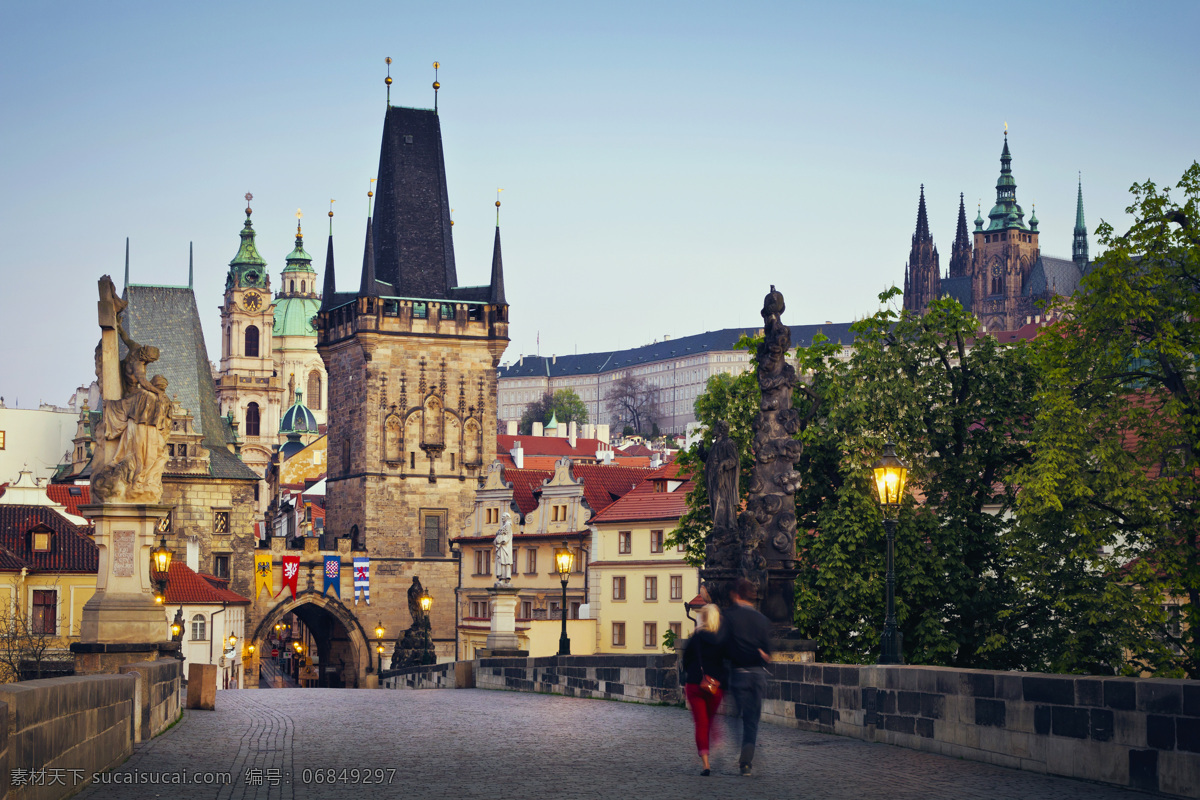 布拉格 捷克 欧洲 街道 建筑 欧式 尖塔 公路 浪漫 旅游 夜景 梦幻 景观 美景 风光 壁纸 建筑摄影 建筑园林