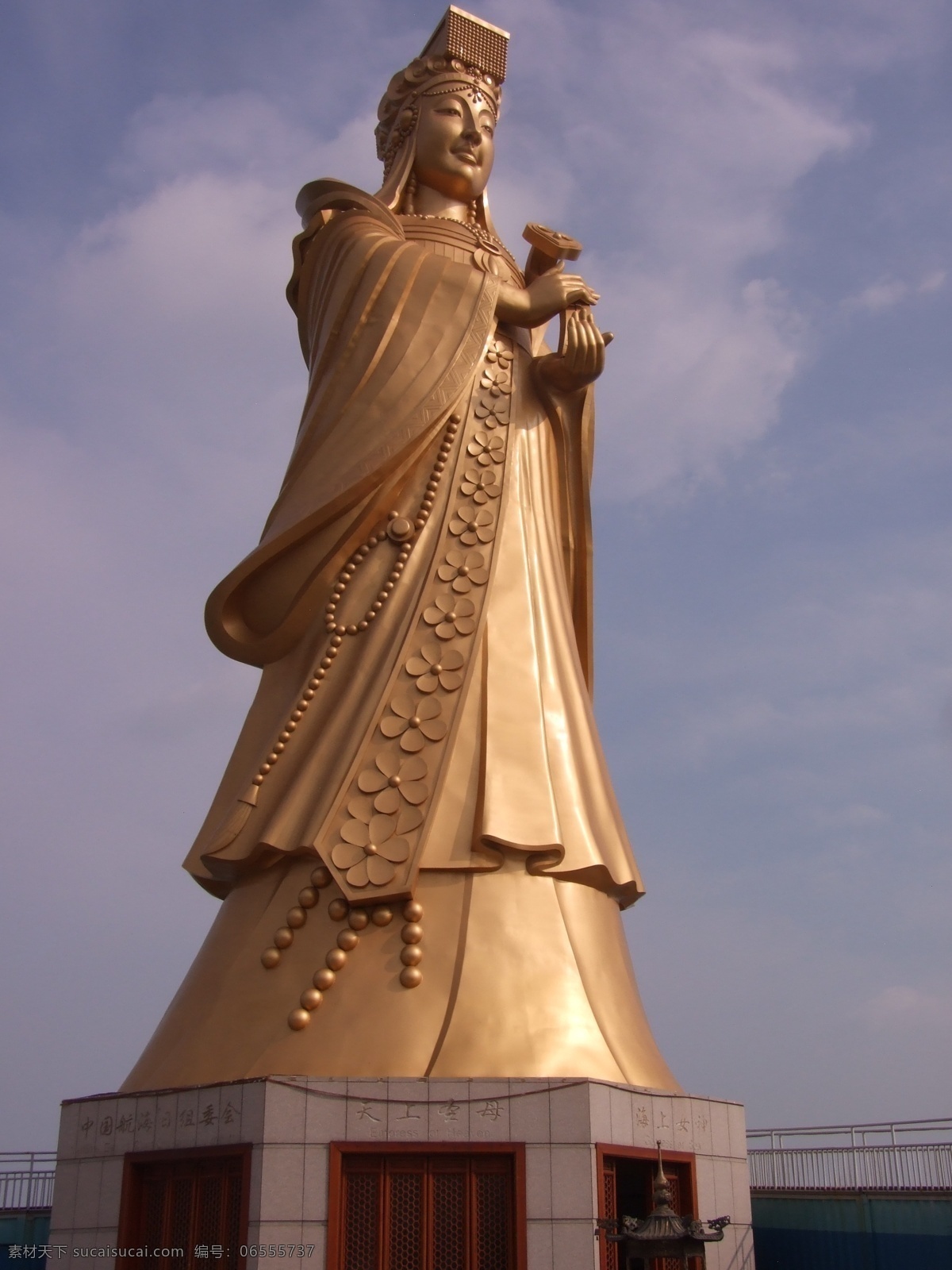 雕塑 建筑园林 妈祖 青岛 上 女神 雕像 海上 银海 游艇 俱乐部 金身 雕塑系列 风景 生活 旅游餐饮