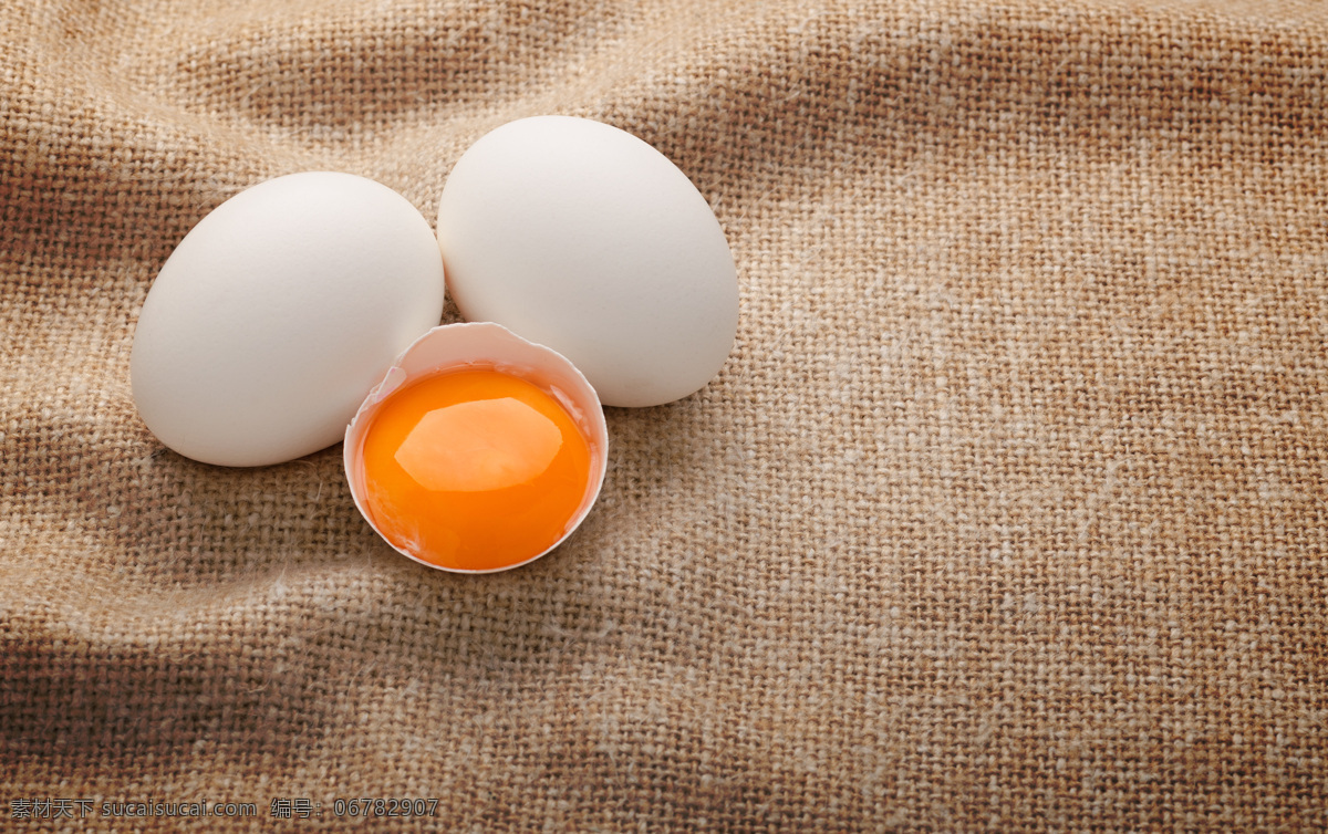 鸡蛋图片 鸡蛋 食物 蛋壳 蛋黄 五谷杂粮鸡蛋 初生蛋 蛋 土鸡蛋 营养鸡蛋 餐饮美食 食物原料