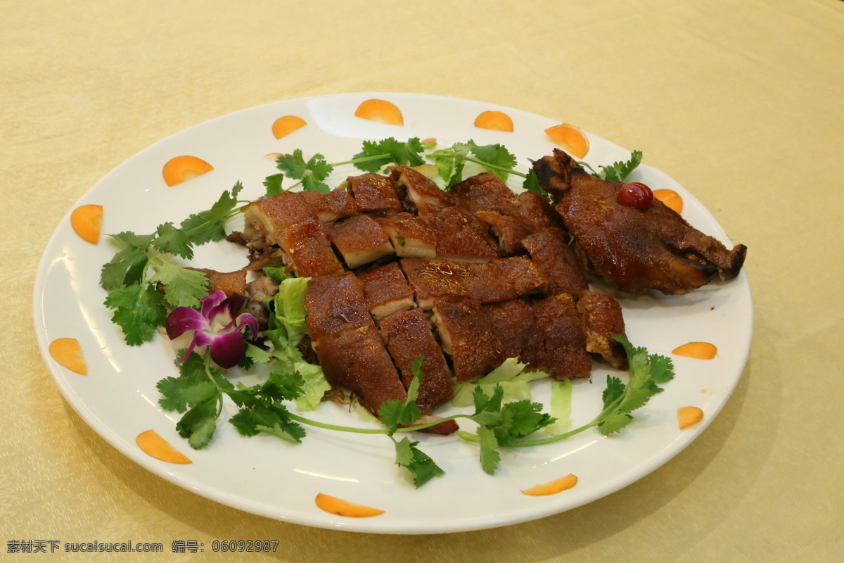 化皮乳猪 传统美食 餐饮美食