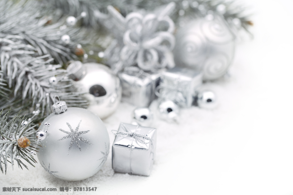 银色 树枝 圣诞 装饰品 银色树枝 圣诞装饰品 礼物盒 圣诞球 节日庆典 生活百科