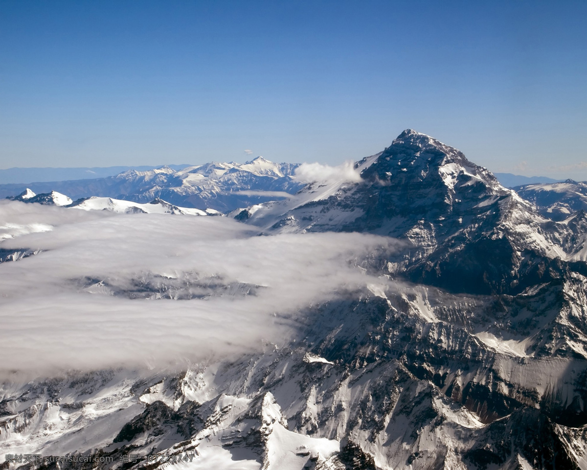 景色 山川 滑雪 蓝天 连绵 白云 冰山 风景 旅游摄影 国外旅游