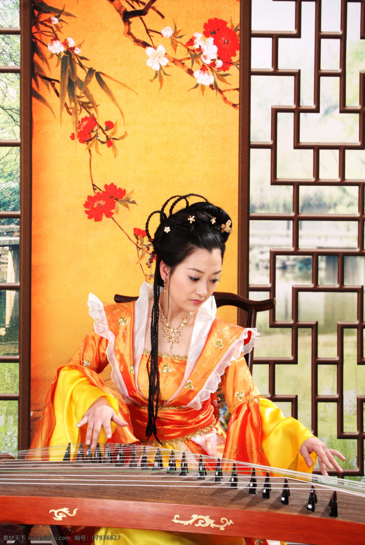 静女奏古筝 古装美女 古筝 中国风 古典风格 文艺元素 女性女人 人物图库