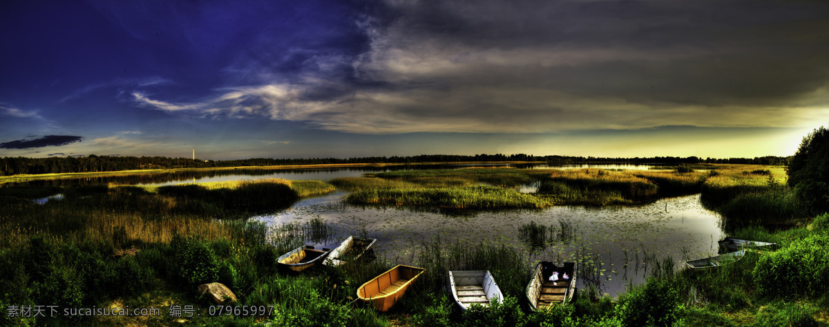 夕阳湖泊美景 风光摄影图片 全景图 宽幅风景图 风光风景 湖泊全景图 宽幅湖泊风光 湖泊 湖水 小船 夕阳 落日 美丽风光 美丽风景 风光图片 自然风景 自然景观
