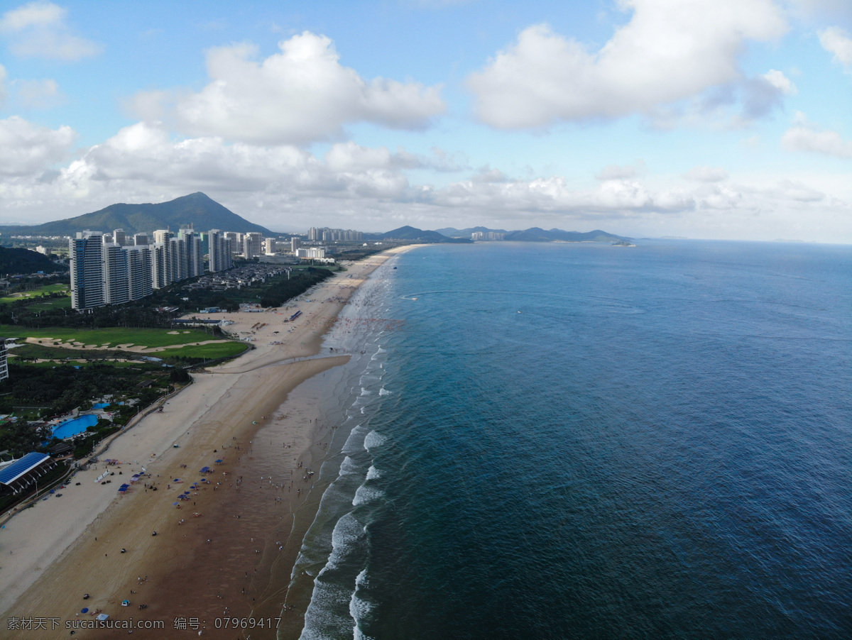海边照片 海边 大海 建筑 沙滩 全景 照片 蓝天 白云 自然景观 自然风景