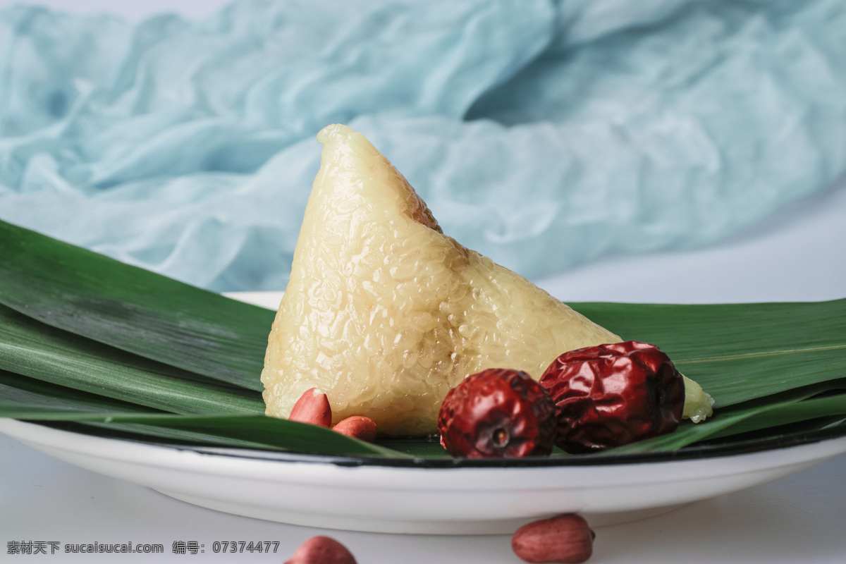 端午节 粽子 糯米 红枣 糯米叶 节日 传统 习俗 餐饮美食 传统美食