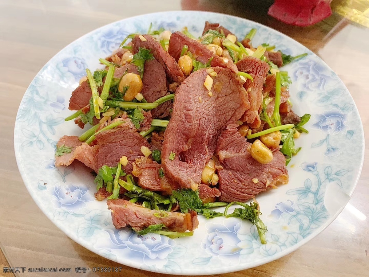 凉菜 牛肉 芹菜 花生 牛肉片 美食 餐饮美食 传统美食