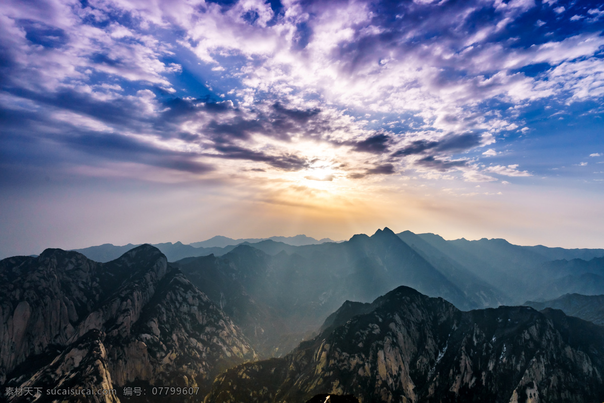 华山东峰日出 华山 东峰 日出 风景 自然风光 山水 观日台 自然景观 山水风景