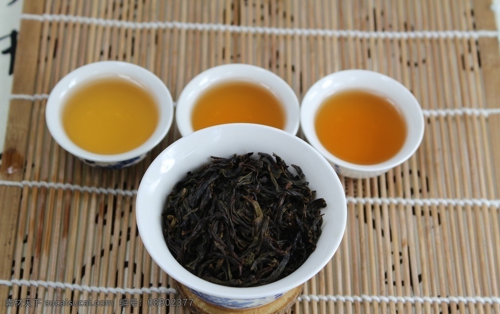 凤凰单枞茶 潮汕茶 八仙茶 白叶单枞茶 泡茶 茶菜 茶汤 茶叶 茶 功夫茶 清香型 茶叶摄影图 餐饮美食 食物原料