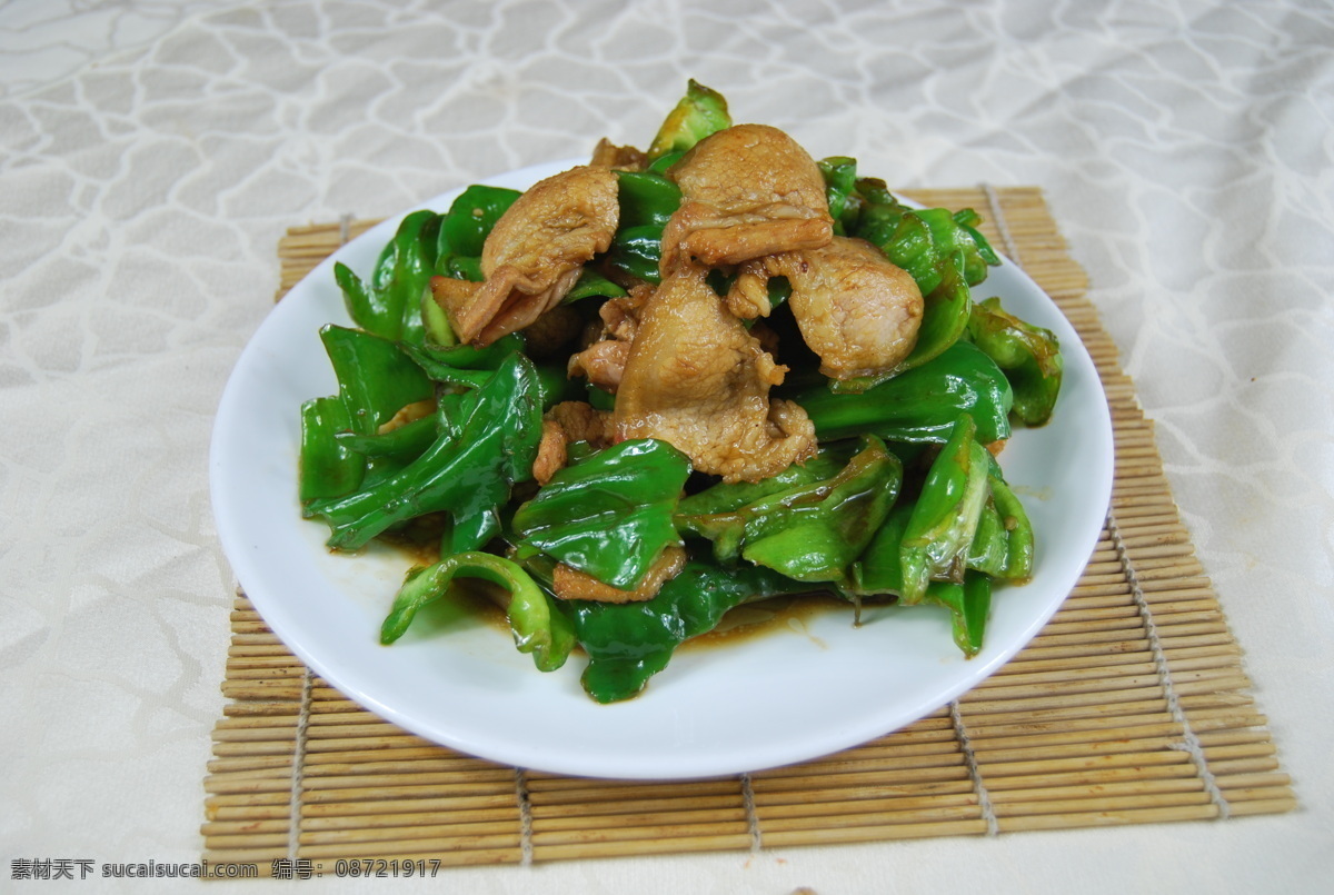 青椒五花肉 青椒炒肉 辽菜 青椒 团椒 家常菜 农家菜 中式菜肴 中餐 餐厅菜谱 中华美食 传统美食 餐饮美食