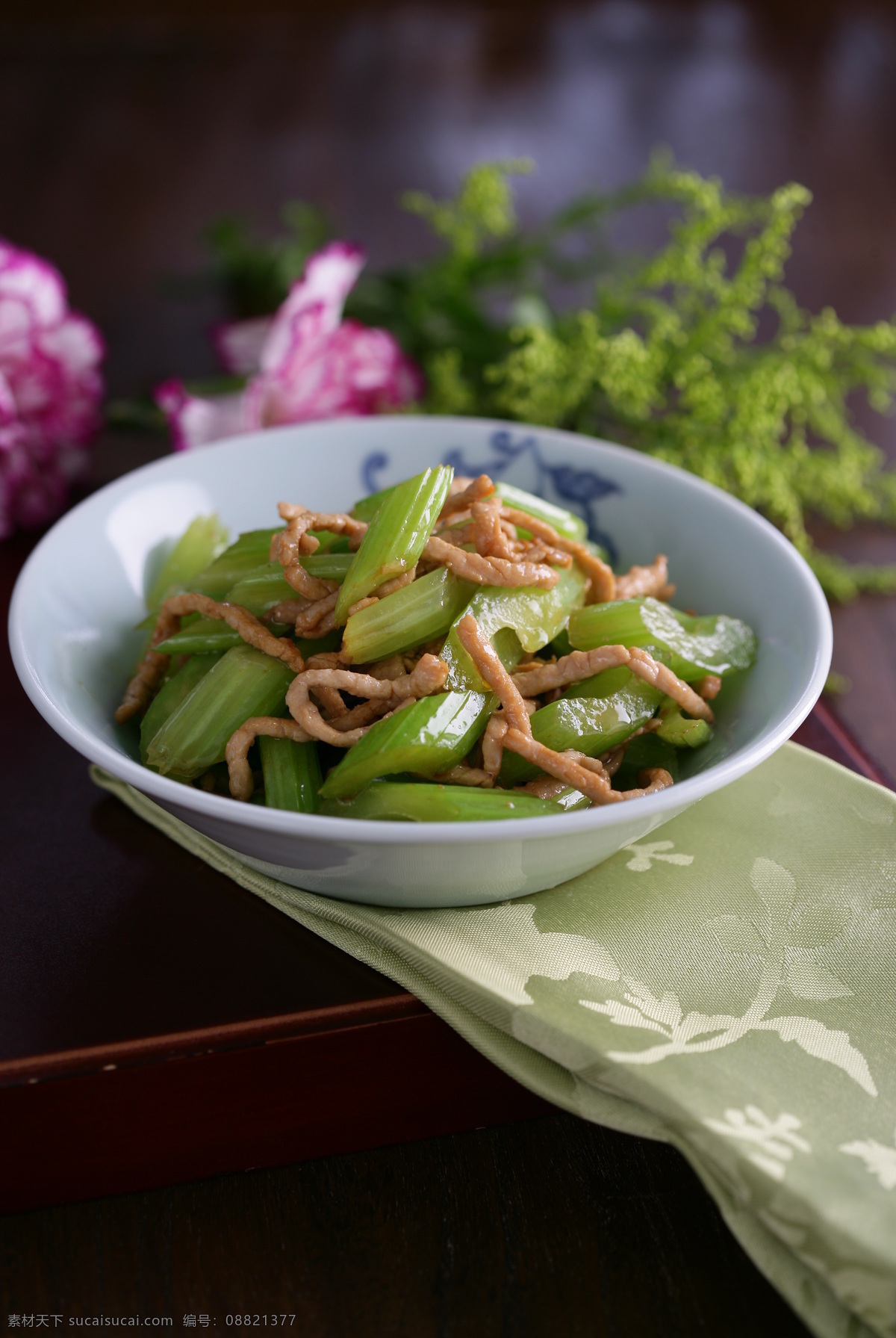 芹菜肉丝 芹菜 肉丝 特色 美味 风味 极品 芹菜炒肉丝 热菜 经典 秘制 自制 餐饮美食 传统美食