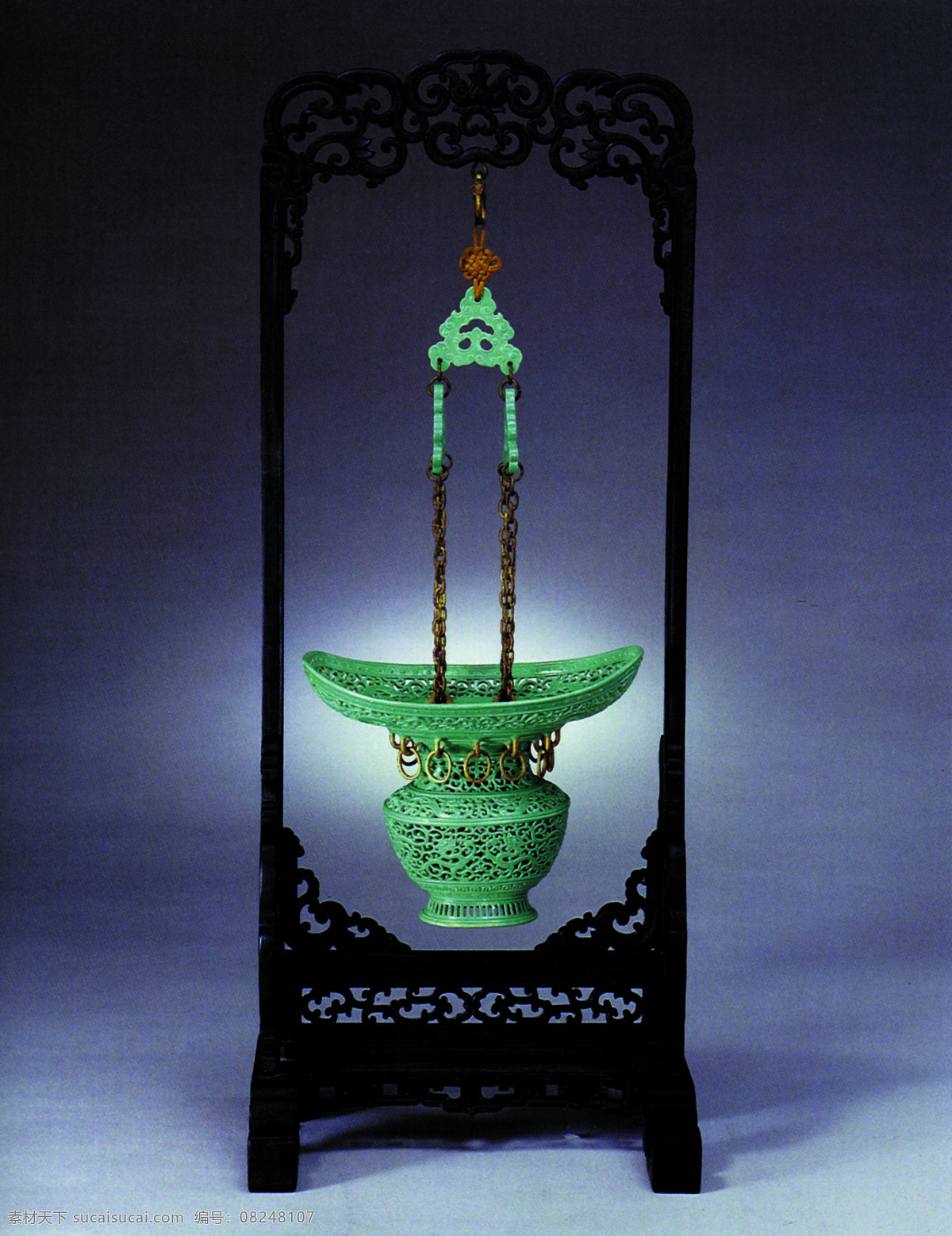 玉器 瓷器 特写 架子 古董 文化艺术 摄影图库