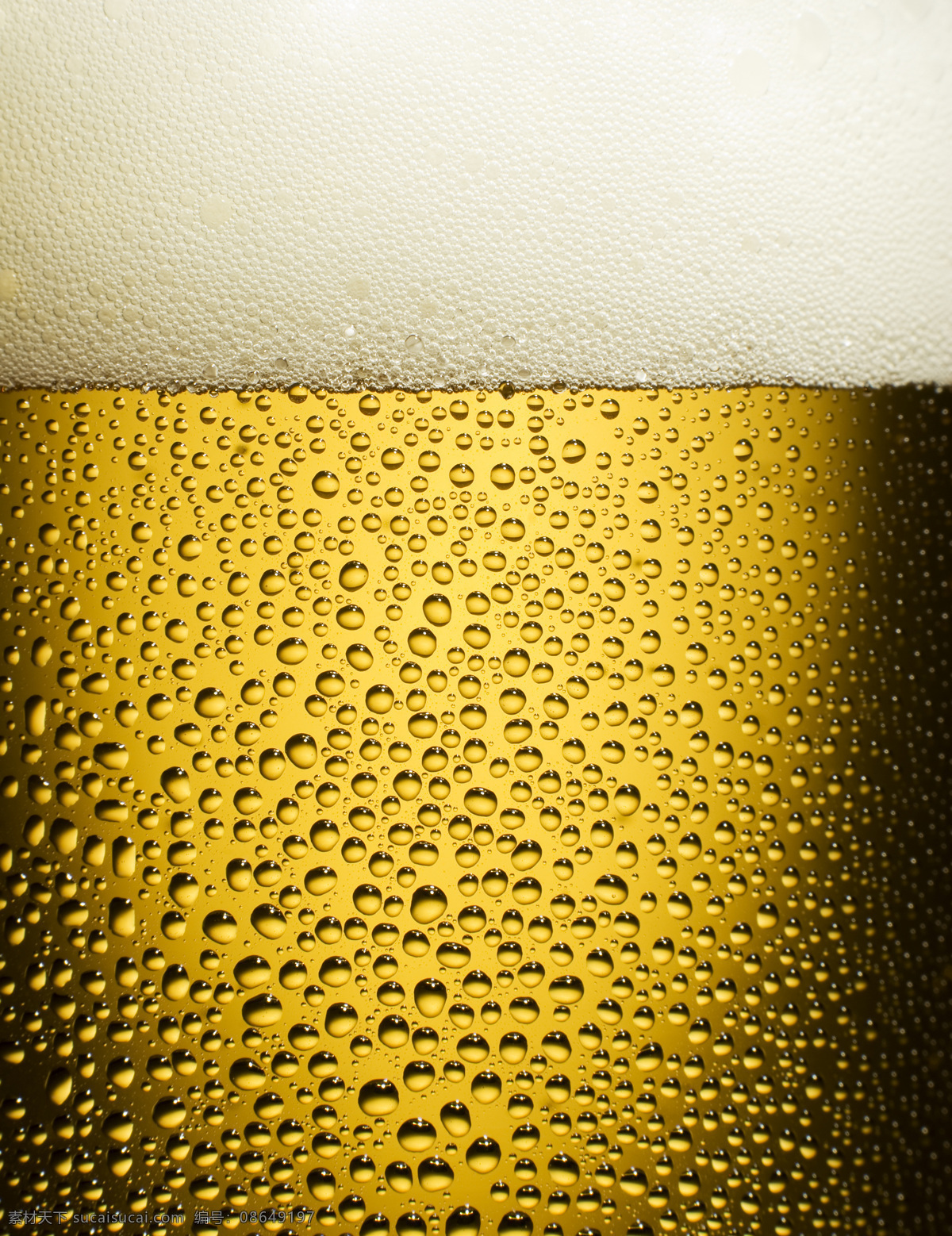 啤酒 酒水 饮料 泡沫 气泡 啤酒泡沫 水珠 水滴 扎啤 啤酒杯 啤酒广告 夏季饮料 底纹 背景 餐饮 饮料酒水 餐饮美食 酒水饮料 黄色