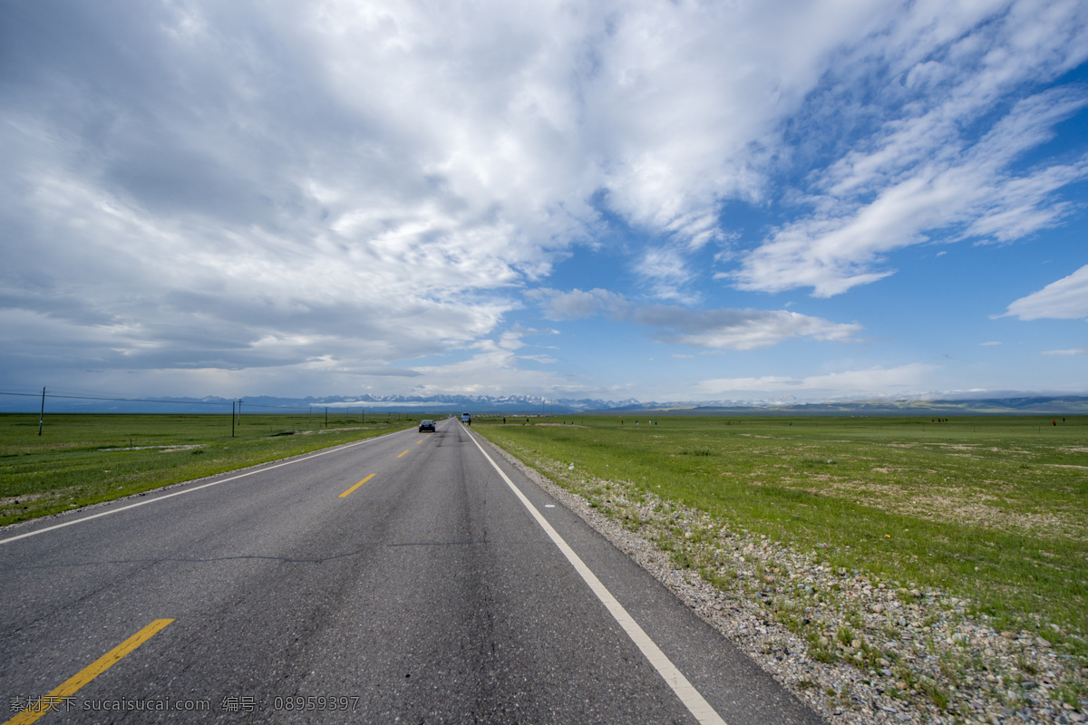 独库公路美景 独库公路 公路 道路 新疆美景 北疆美景 蓝天 白云 旅游摄影 人文景观
