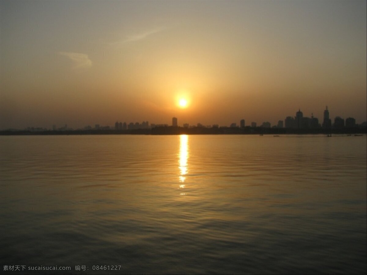 自然风景 美丽 夕阳西下 实拍 湖泊 摄影图片 水波水纹 太阳 晚霞 夕阳风景