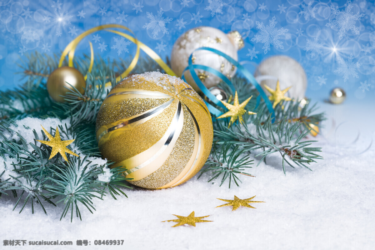雪地 内 彩球 圣诞树 圣诞节 节日庆典 生活百科