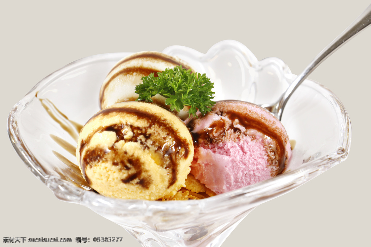 三色雪糕杯 黑加仑 蓝莓 红色 紫红色 冰激凌 自助雪糕 法式雪糕 雪糕杯 冷饮 甜品 小吃 果淋 食品 牛奶 冷品 沙冰 港式甜品 糖水店 甜品站 西式甜品 甜点 雪糕 雪糕球 冰淇淋 餐饮美食 西餐美食