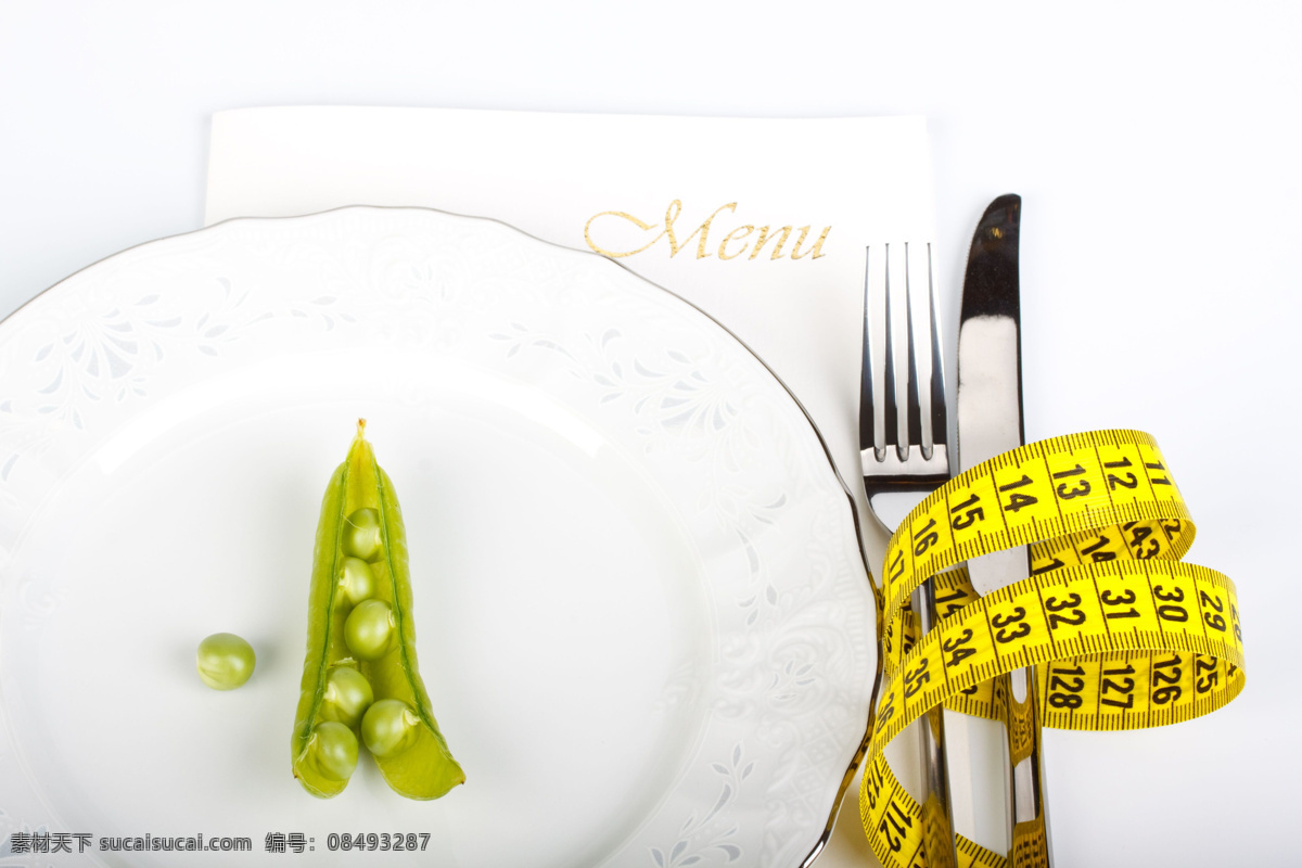 盘中 豌豆 软尺 刀叉 食物原材料 食材 餐厅美食 外国美食 美食图片 餐饮美食