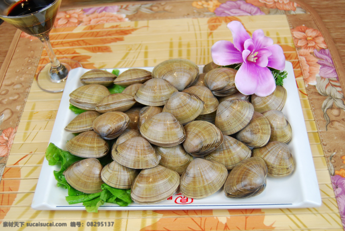 黄蚬子 蚬子 生烤蚬子 碳烤蚬子 火锅 烧烤菜 烤肉 烧烤 老式烧烤 中式菜肴 中餐 餐厅菜谱 中华美食 餐饮美食 传统美食