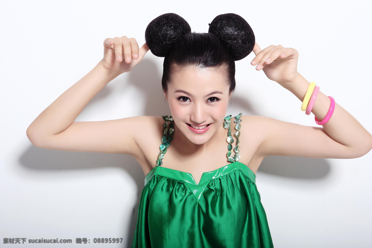 时尚 性感美女 美女 女人 人物 人物摄影 人物素材 职业人物 时尚人物 生活人物 明星 演员 模特 明星图片 人物图片
