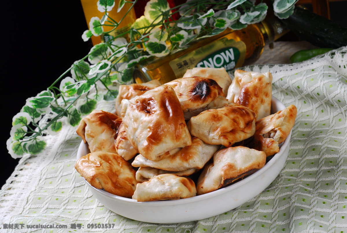 味小吃烤包子 美食 传统美食 餐饮美食 高清菜谱用图