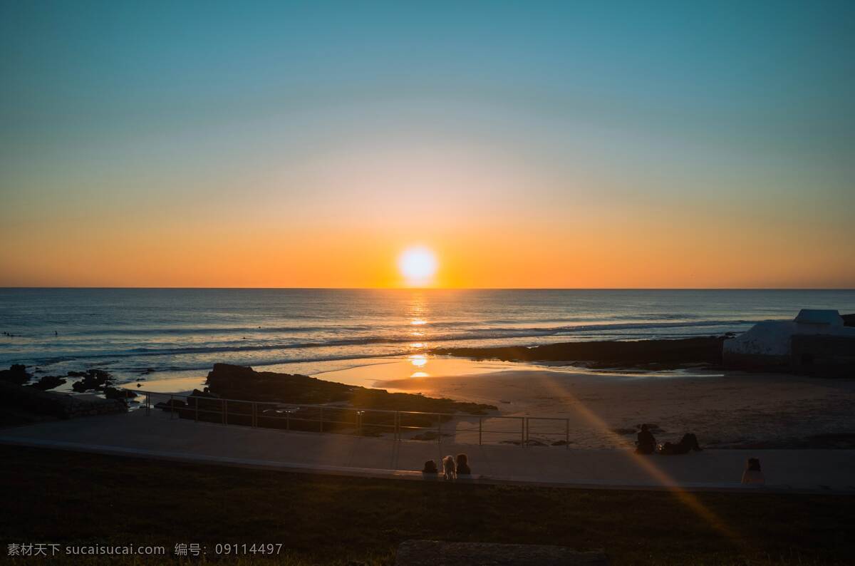 日出图片 日出 朝阳 朝霞 夕阳 晚霞 阳光 光芒 霞光 山脉 海边 天空 云朵 云海 风景 自然景观 自然风景