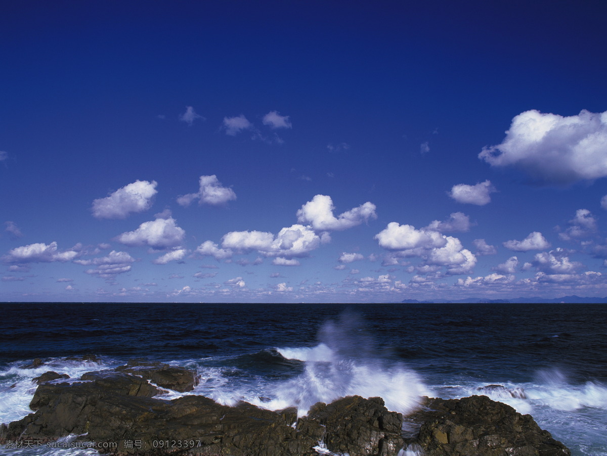 大海 波涛汹涌 风景 海滩 景 浪花 沙滩 自然景观 自然风光 花浪 摄影图库 psd源文件