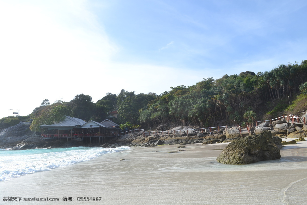 拉亚小屋 泰国 普吉 皇帝岛 旅游 热带岛屿 海岛 沙滩 蓝天 海边风情 礁石 小木屋 泰国游 旅游摄影 国外旅游