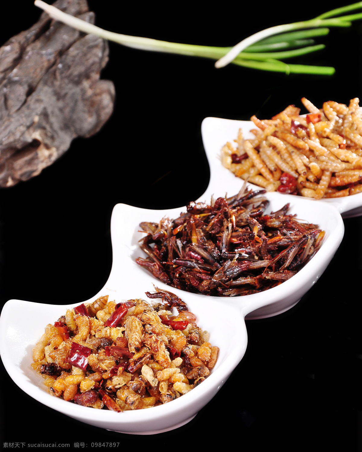 炸 三 拼 餐饮美食 传统美食 蚂蚱 炸三拼 炸蚂蚱 炸竹虫 炸蜂蛹 竹虫 蜂蛹 矢量图 日常生活