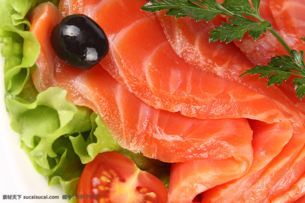 生鱼片 食物 美味 可口 诱人 色泽 促进食欲 蔬菜 番茄 鱼肉 外国美食 餐饮美食