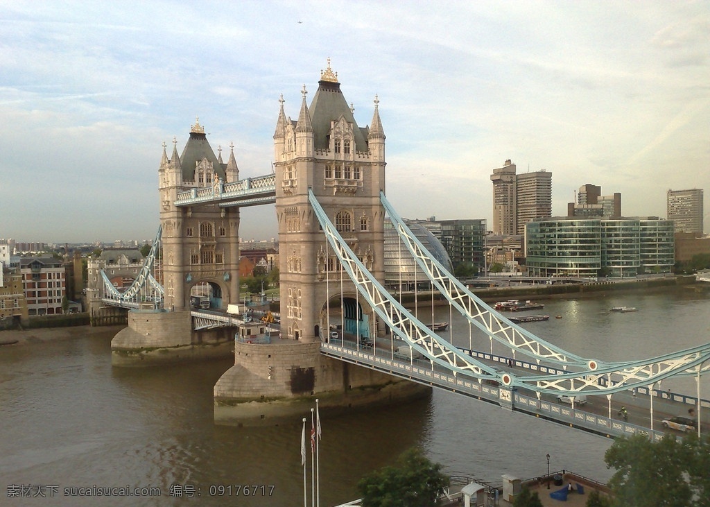 俯瞰伦敦桥 俯瞰 伦敦桥 英国 伦敦 泰晤士河 河 景色 钢缆 教堂 哥特式 美丽 风光 尖塔 河畔 天空 水 岸 大理石 屋顶 名胜 古迹 古朴 文化 历史 自然 建筑摄影 建筑园林