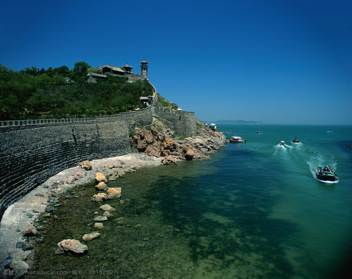 烟台蓬莱阁 烟台 蓬莱阁 楼阁 大海 蓝天 快艇 海滩 旅游摄影 国外旅游