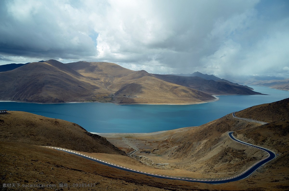 西藏羊湖风景
